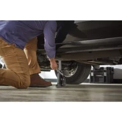 Husky 6-Ton Hydraulic Bottle Car Jack -Husky Shop husky bottle jacks hpl6b 76 1000