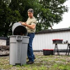 Husky 20 Gal. Grey Heavy Duty Commercial Outdoor Trash Can With Domed Lid -Husky Shop husky commercial trash cans 999 2520 c3 1000