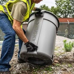 Husky 55 Gal. Grey Heavy Duty Commercial Outdoor Trash Can With Domed Lid -Husky Shop husky commercial trash cans 999 2555 66 1000