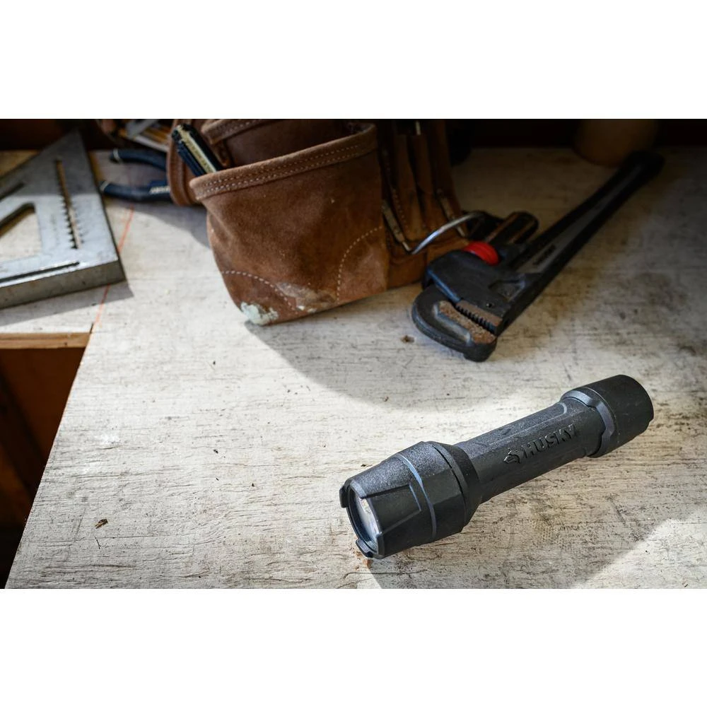 Husky 1000 Lumens Tough Stainless Steel Core Multi-Setting LED Flashlight, Impact And Water Resistant With Batteries 3 Husky 1000 Lumens Tough Stainless Steel Core Multi-Setting LED Flashlight, Impact And Water Resistant With Batteries - Image 3