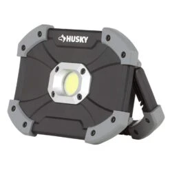 Husky 700 Lumens LED Utility Light -Husky Shop husky handheld spotlights 17fl1103 66 1000