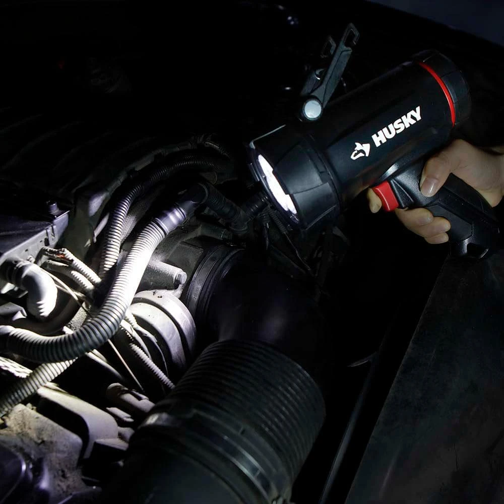Husky 1500 Lumens Dual Power Rechargeable Handheld Spotlight 2 Husky 1500 Lumens Dual Power Rechargeable Handheld Spotlight - Image 2