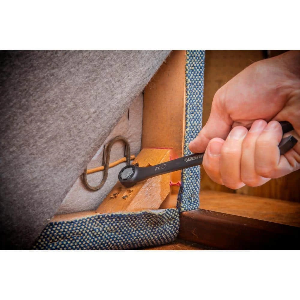 Husky 1/4 In., 3/8 In. And 1/2 In. Drive 100-Position Universal SAE And Metric Mechanics Tool Set (105-Piece) 10 Husky 1/4 In., 3/8 In. And 1/2 In. Drive 100-Position Universal SAE And Metric Mechanics Tool Set (105-Piece) - Image 10