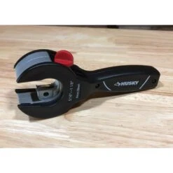 Husky 1-1/8 In. Ratcheting Tube Cutter 21 Husky 1-1/8 In. Ratcheting Tube Cutter -Husky Shop husky pipe tube cutters 86 036 0111 1f 1000