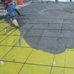 Husky 14 Ft. X 140 Ft. 15 Mil Yellow Guard Vapor Barrier 8 Husky 14 Ft. X 140 Ft. 15 Mil Yellow Guard Vapor Barrier -Husky Shop husky plastic sheeting cfyg1514 140y 1f 1000