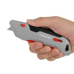Husky Aluminum Squeeze Safety Utility Knife -Husky Shop husky utility knives 00044 31 1000