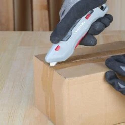 Husky Aluminum Squeeze Safety Utility Knife -Husky Shop husky utility knives 00044 44 1000